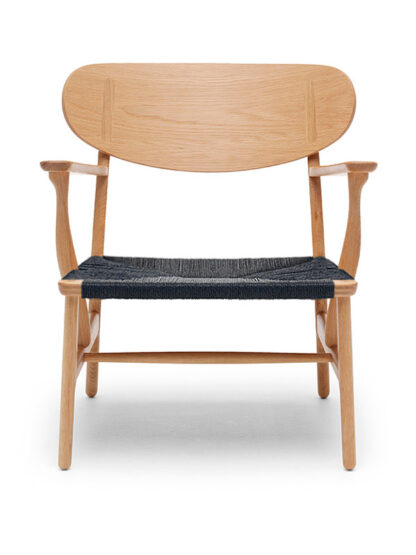 CH22 Loungestol af Hans J. Wegner (Sort, Eg - oliebehandlet)