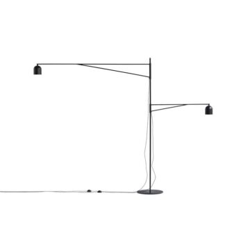 Karakter Awkward Light Gulvlampe Sort